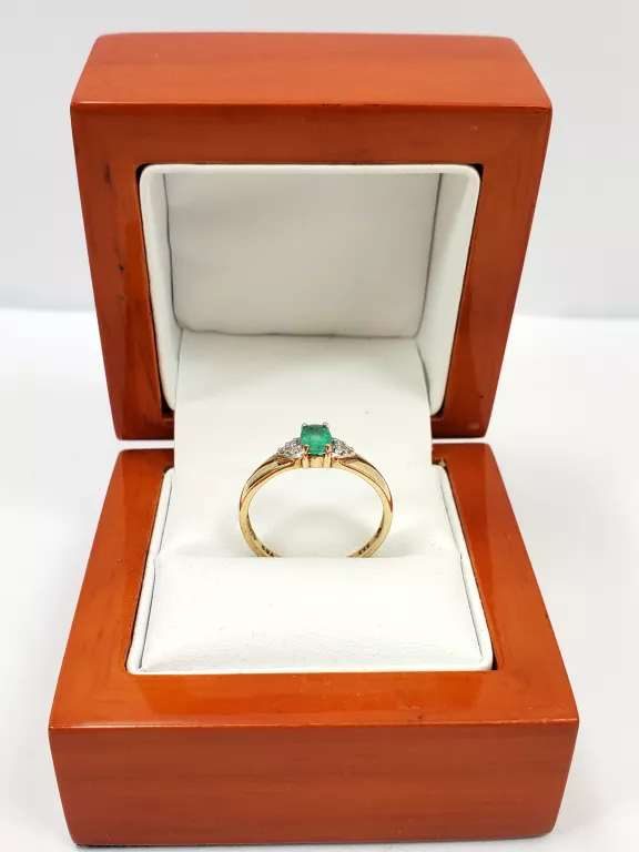zloty-pierscionek-szmaragd-i-brylanty-05-003-ct-333-166-g-r-17-material-15835-2