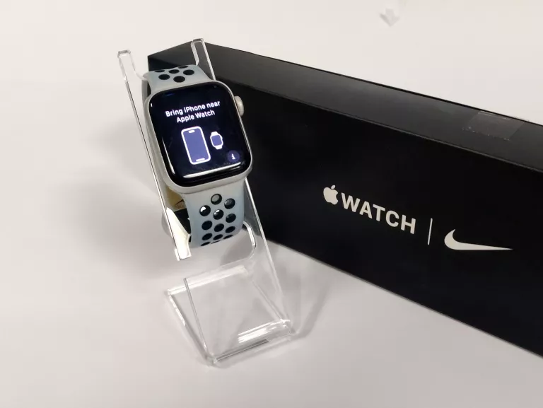 SMARTWATCH APPLE WATCH SE NIKE 40MM GPS KOMPLET