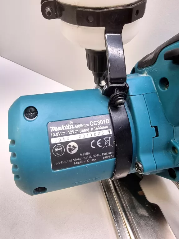 MAKITA CC301D