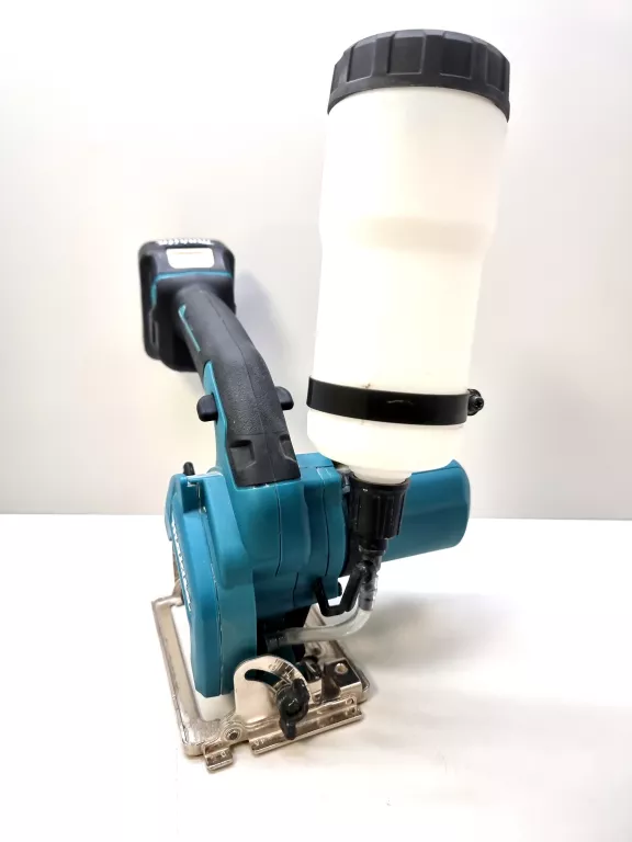 MAKITA CC301D