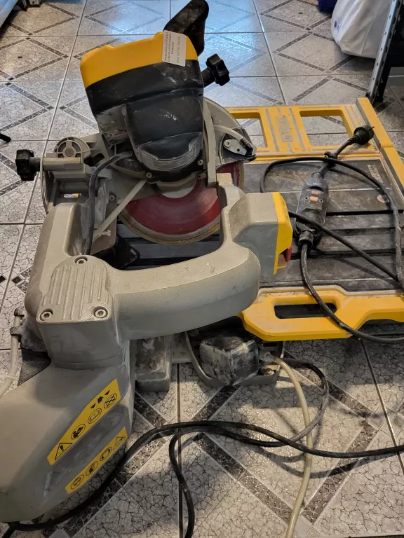 PRZECINARKA DEWALT D36000 + PODSTAWKA NA WODE