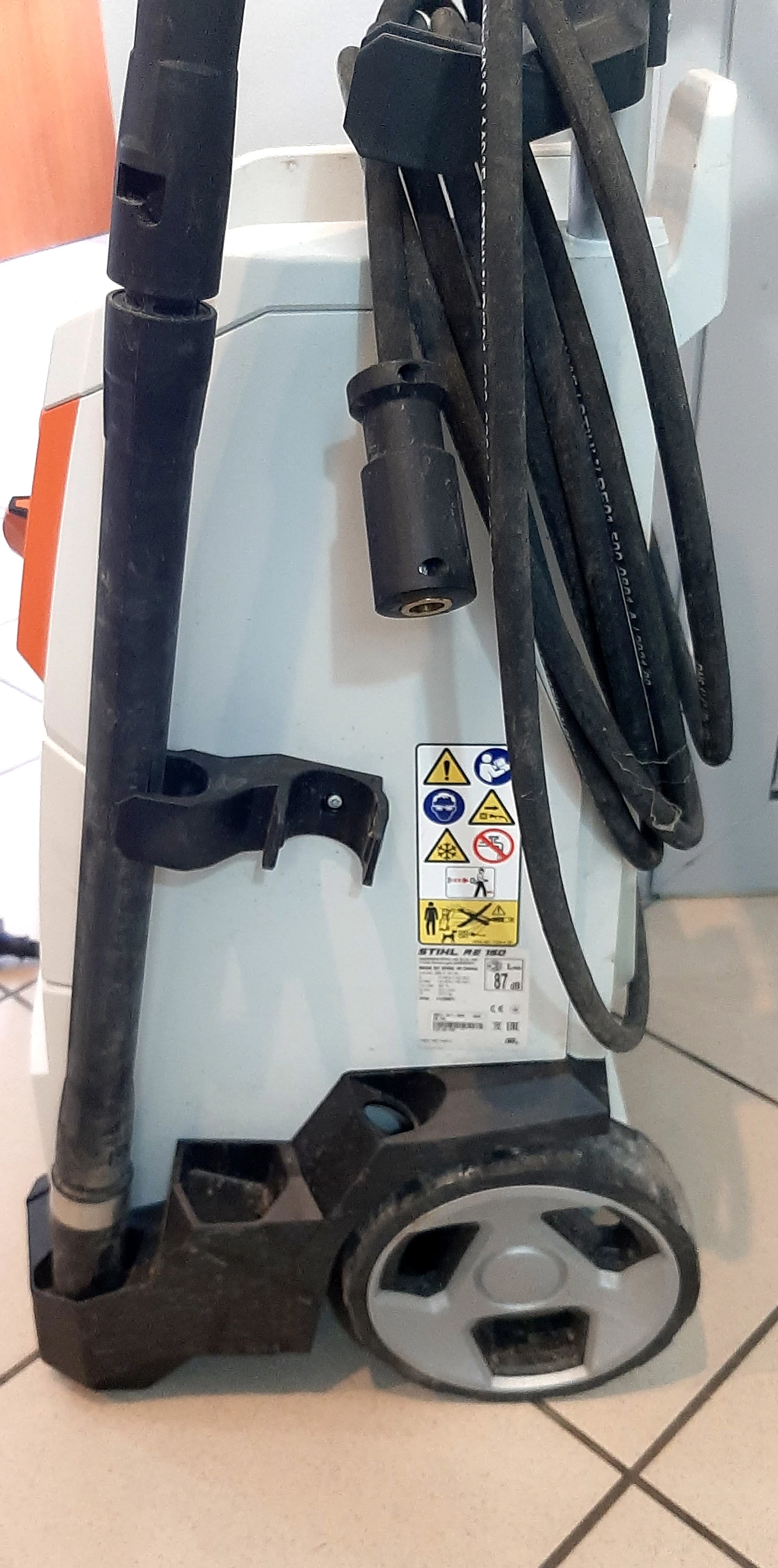 myjka-cisnieniowa-sthil-re150-180b-cisnienie-robocze-14000