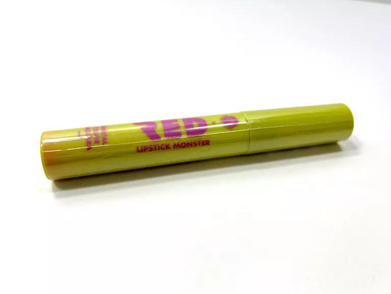 bell-red-lipstick-monster-tusz-do-rzes-01-freaky-kolor-451-8192