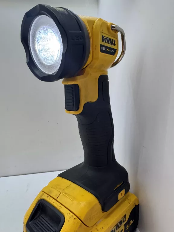 LATARKA DEWALT DCL040,AKU