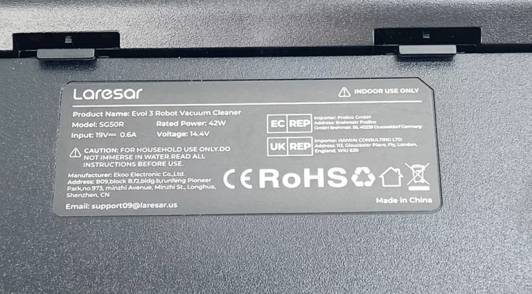 LARESAR 3 ROBOT ODKURZAJĄCY I MOPUJĄCY