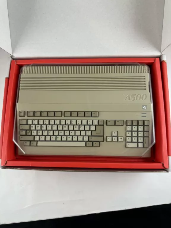 KONSOLA AMIGA A500 MINI + PENDRIVE Z GRAMI KOMPLET