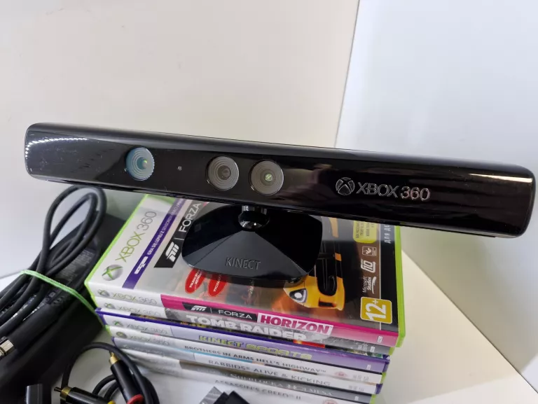 KONSOLA XBOX 360 E 500GB KOMPLETNA KINECT PAD + 8 GIER KARTON ŁADNA FORZA