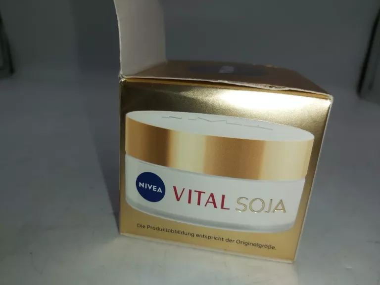 NIVEA VITAL SOJA UJĘDRNIAJĄCY KREM NA DZIEŃ SPF30 50ML