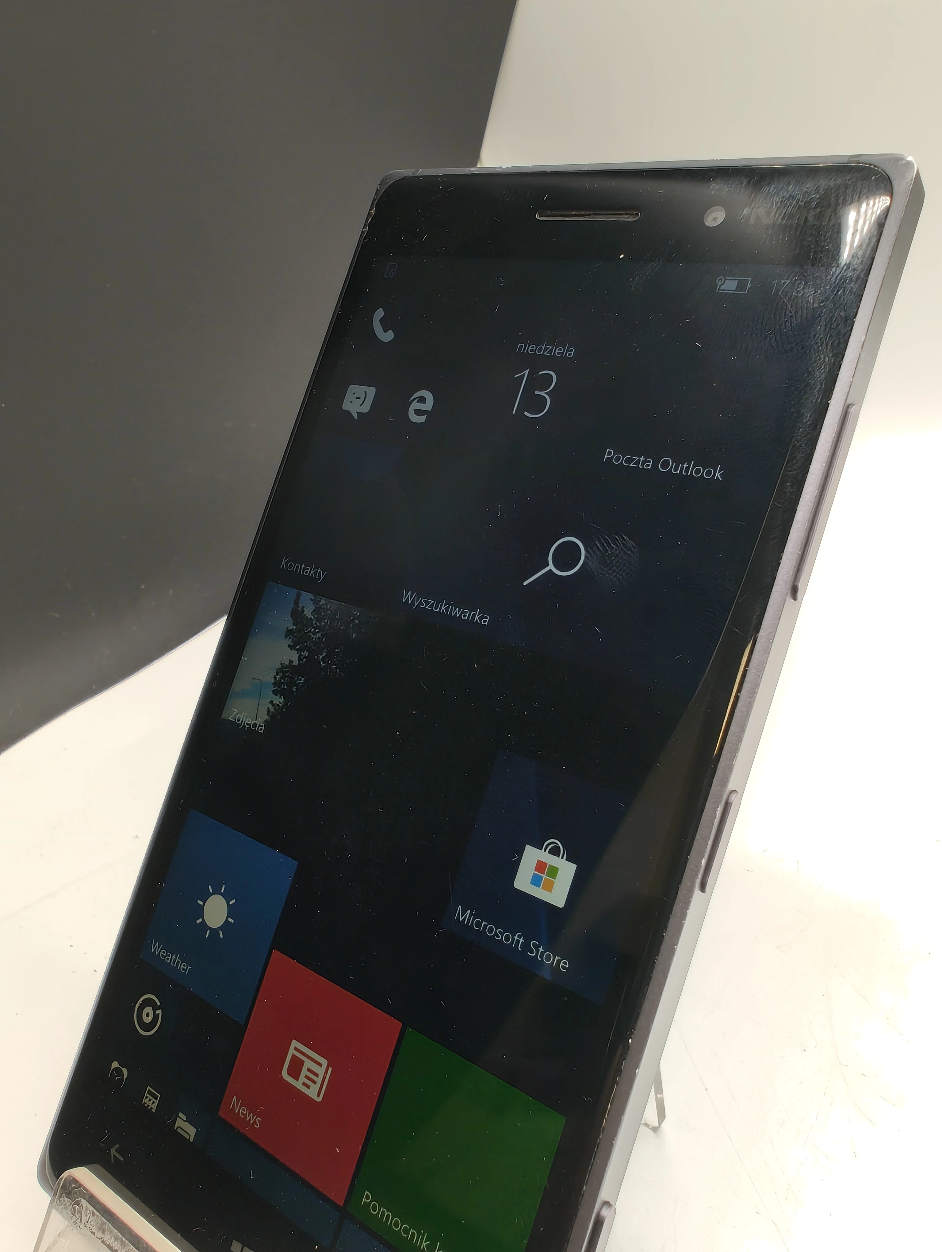 telefon-nokia-lumia-830-kod-producenta-rm-984