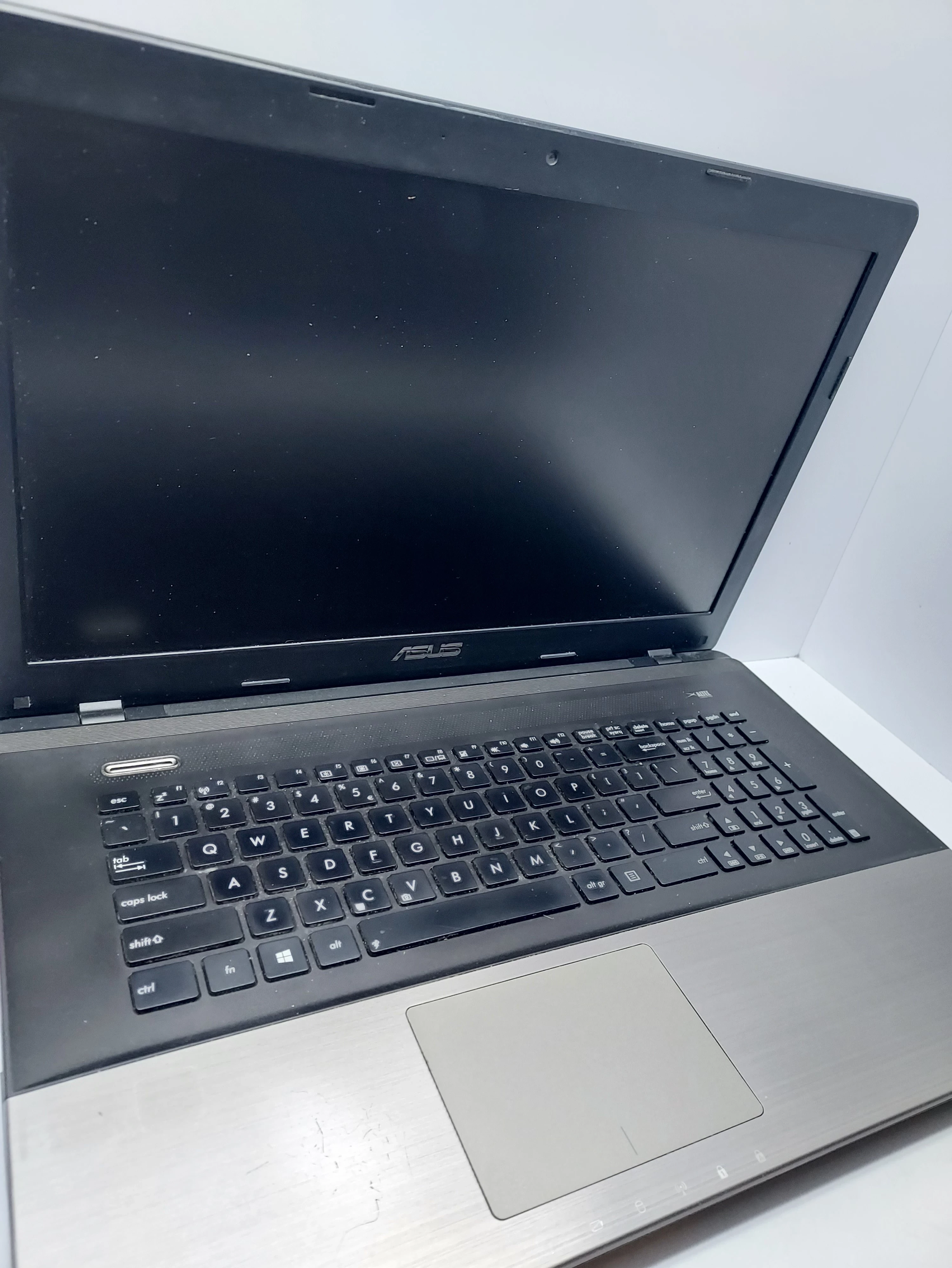 laptop-asus-r700v-r75jv-i78ramgt635mhddssd-bez-ladowarki-barlickiego-47-kutno