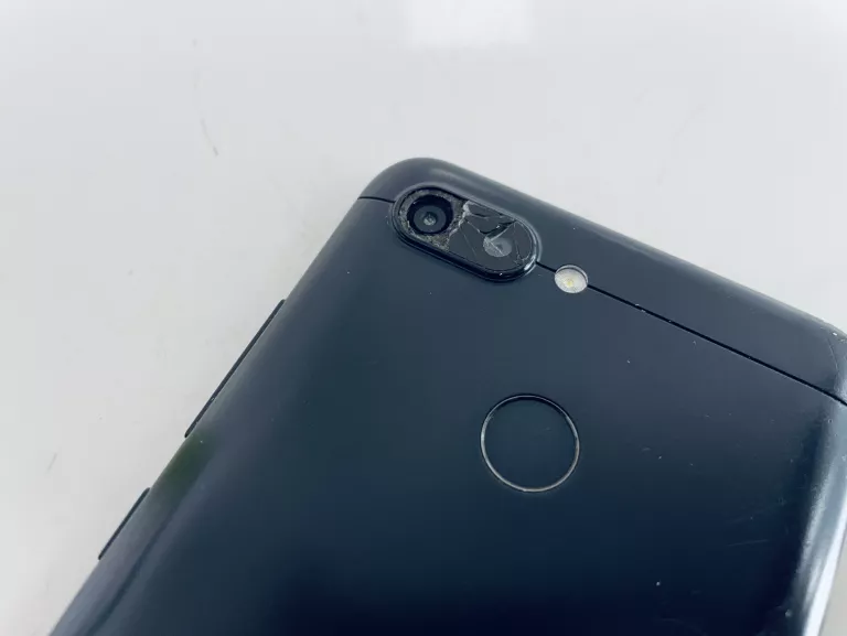 TELEFON XIAOMI REDMI 6 3 GB / 32 GB 4G (LTE) CZARNY