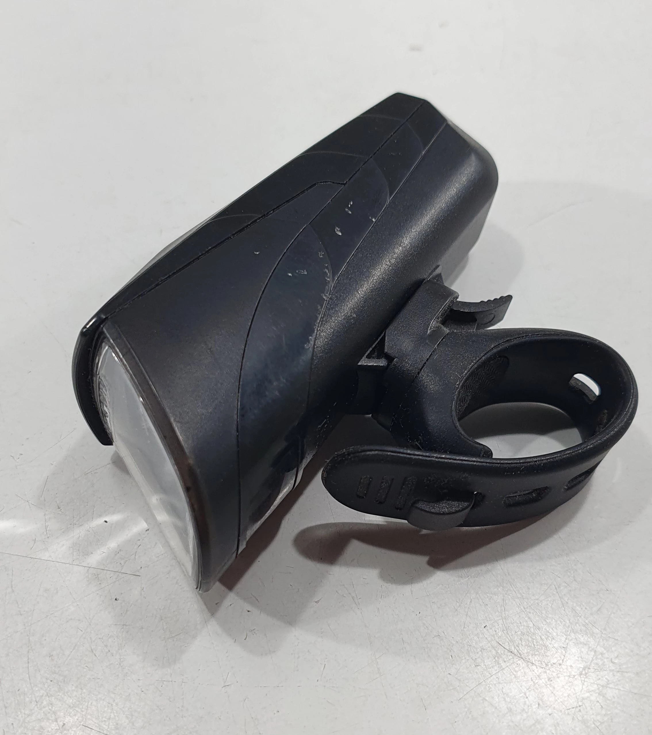 lampka-rowerowa-akumulator-ean-gtin-4056232918886