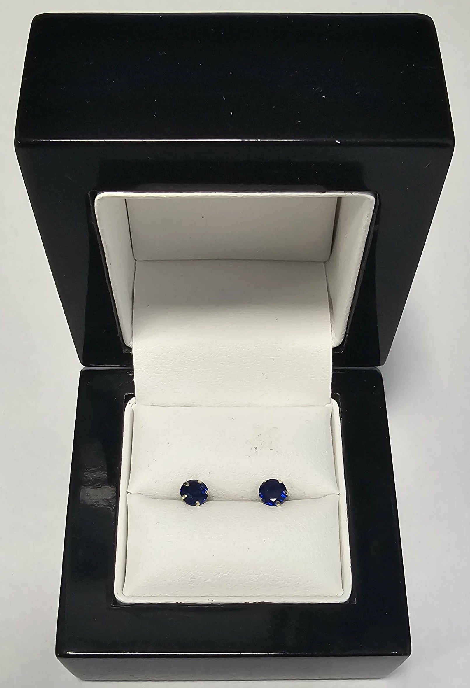 zlote-kolczyki-050g-585-milczanska-7f-szczecin-rs