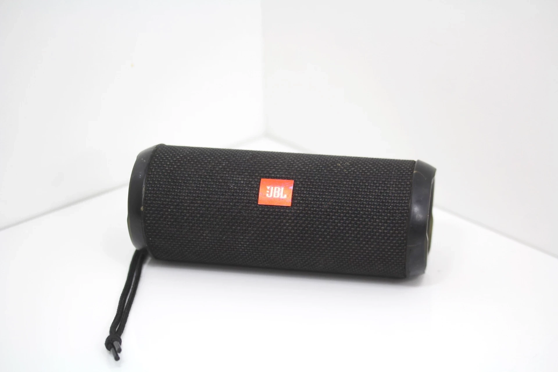 glosnik-jbl-flip-3-zasilanie-209202-1769410