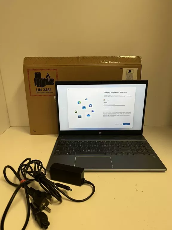 LAPTOP HP PAVILION 15-CS30 19NW 8GB/320GB SSD / WIN 11