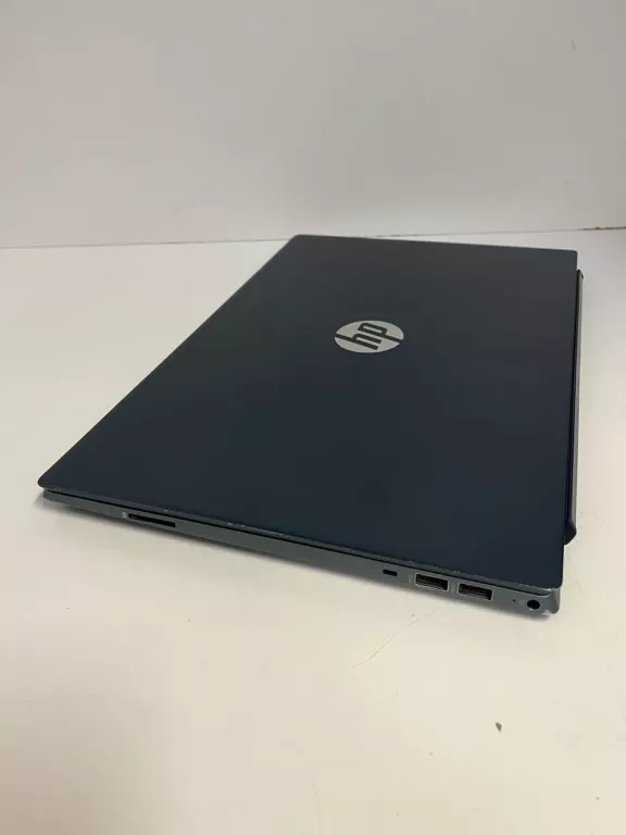 LAPTOP HP PAVILION 15-CS30 19NW 8GB/320GB SSD / WIN 11