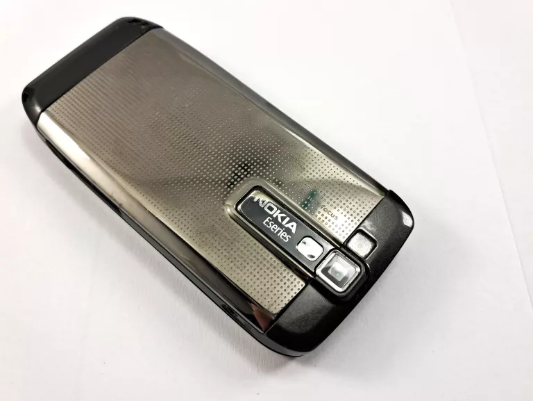 TELEFON KLAWISZOWY NOKIA E66