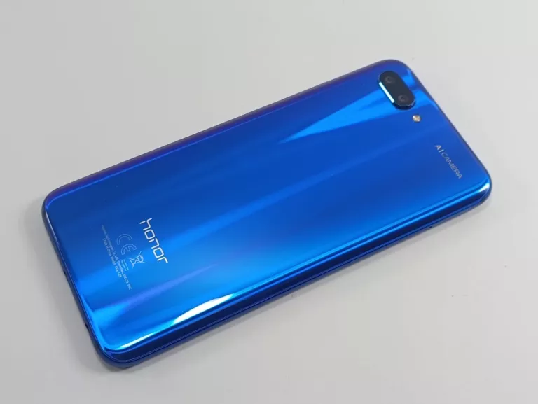 SMARTFON HONOR 10 4 GB / 128 GB 4G (LTE) NIEBIESKI