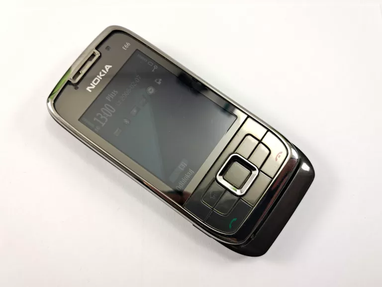 TELEFON KLAWISZOWY NOKIA E66