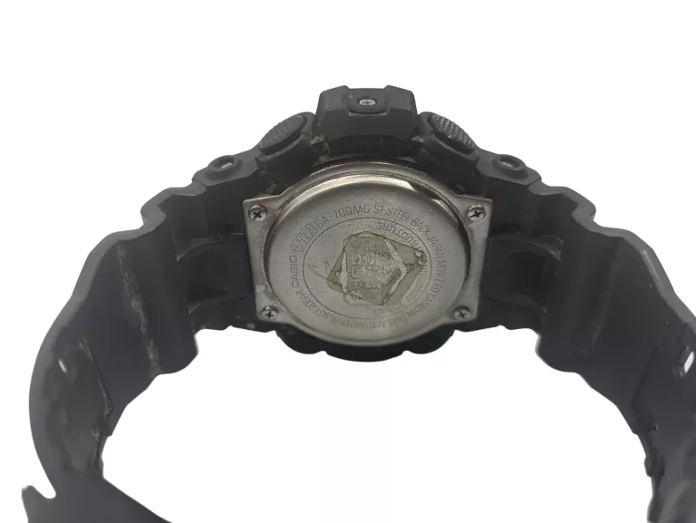 ZEGAREK G-SHOCK 5522 GA-700MG