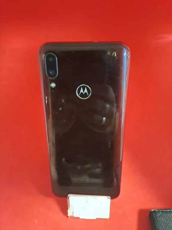 TELEFON MOTOROLA MOTO E6 PLUS 4/64GB ETUI