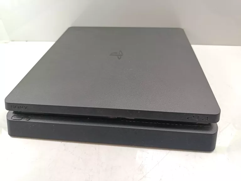 KONSOLA PS4 SLIM 1TB