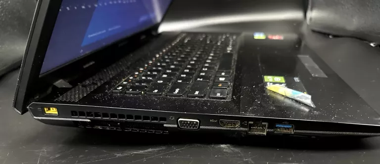LAPTOP LENOVO G700 I5/16RAM