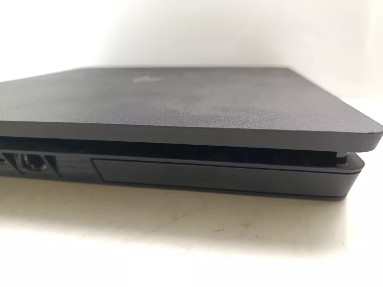 KONSOLA PS4 SLIM 1TB