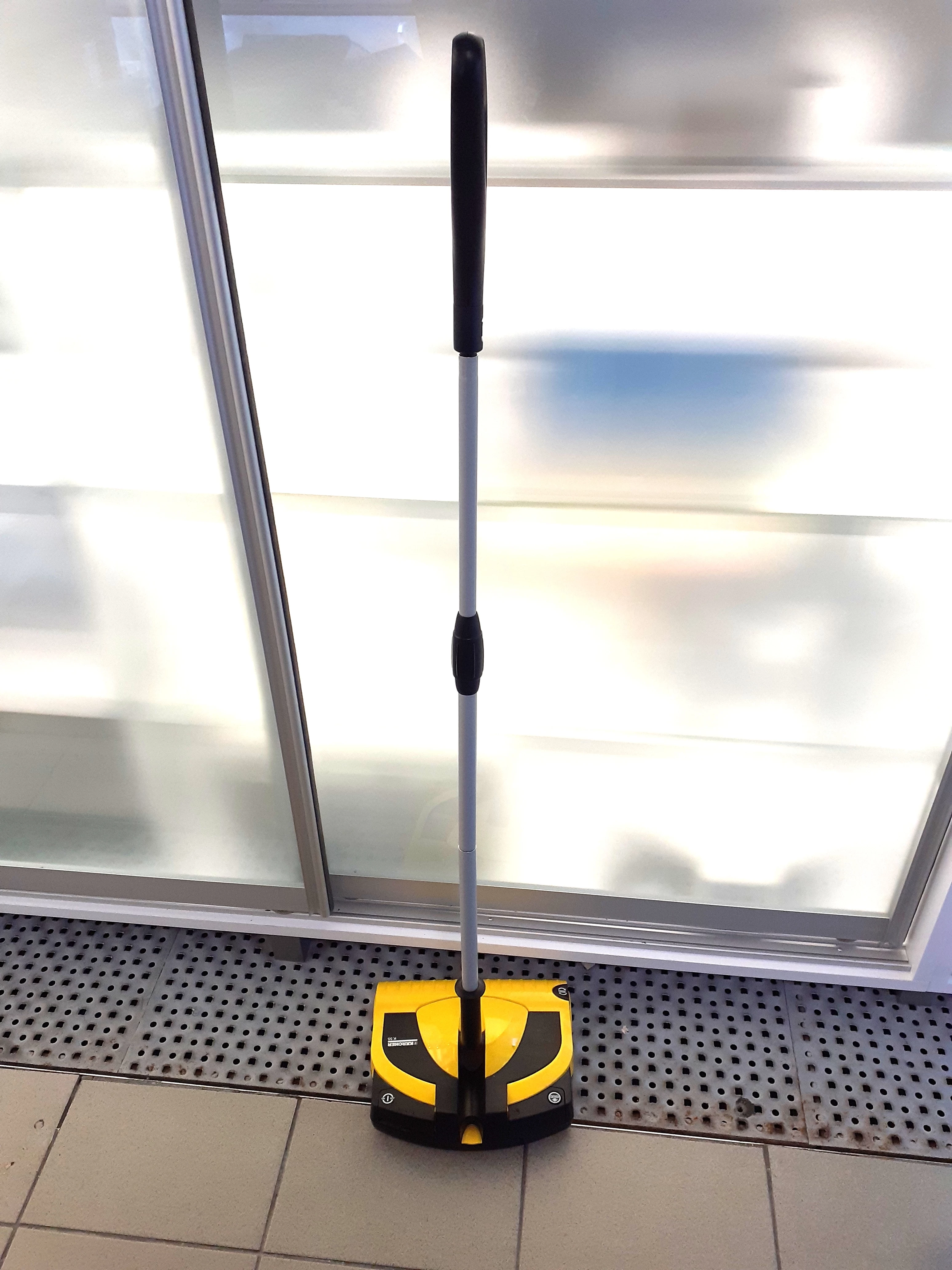 szczotka-akumulatorowa-karcher-k55-plus-ean-gtin-4054278974750