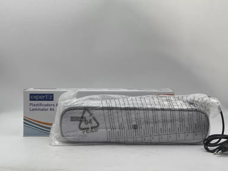 LAMINATOR A4