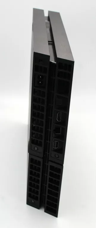 KONSOLA PS4 FAT CUH-1116A + PAD + KABEL ZASILAJACY