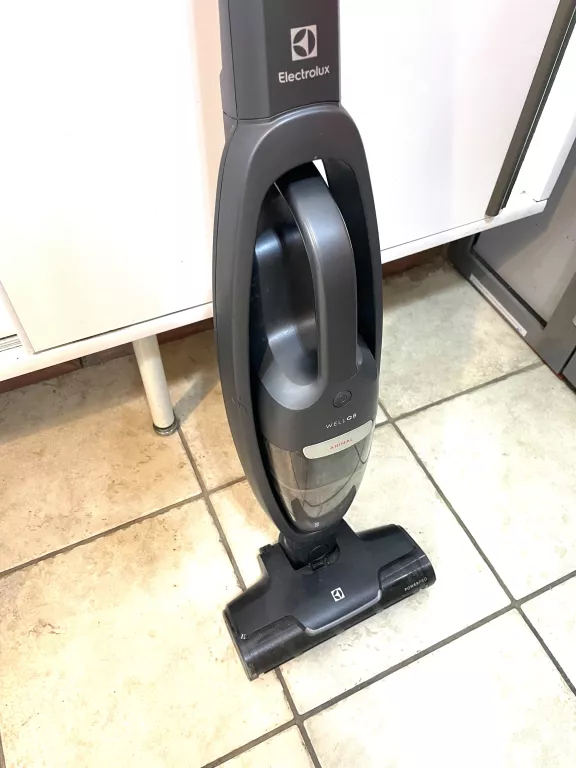 ODKURZACZ ELECTROLUX WELL Q8 KOMPLET
