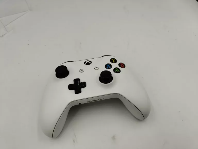 PAD XBOX ONE BIAŁY 1708