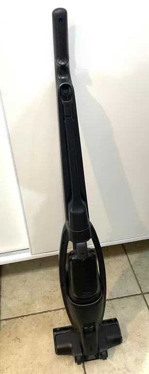 ODKURZACZ ELECTROLUX WELL Q8 KOMPLET