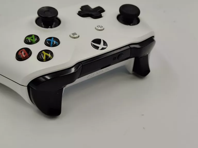 PAD XBOX ONE BIAŁY 1708