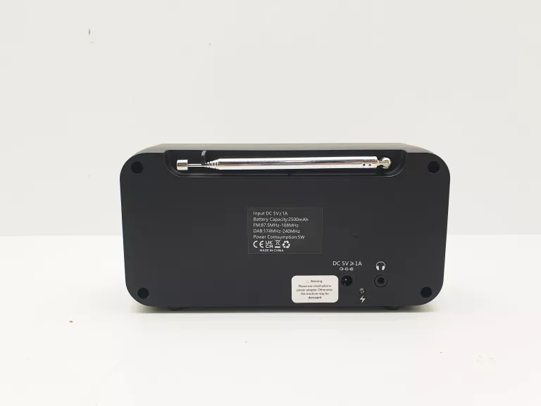PRZENOŚNE RADIO CYFROWE DAB+/FM AKUMULATOROWE KOMPLET