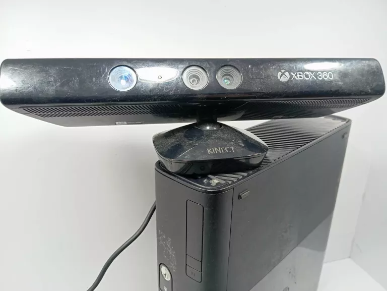 KONSOLA X 360 2X PAD  + KINECT