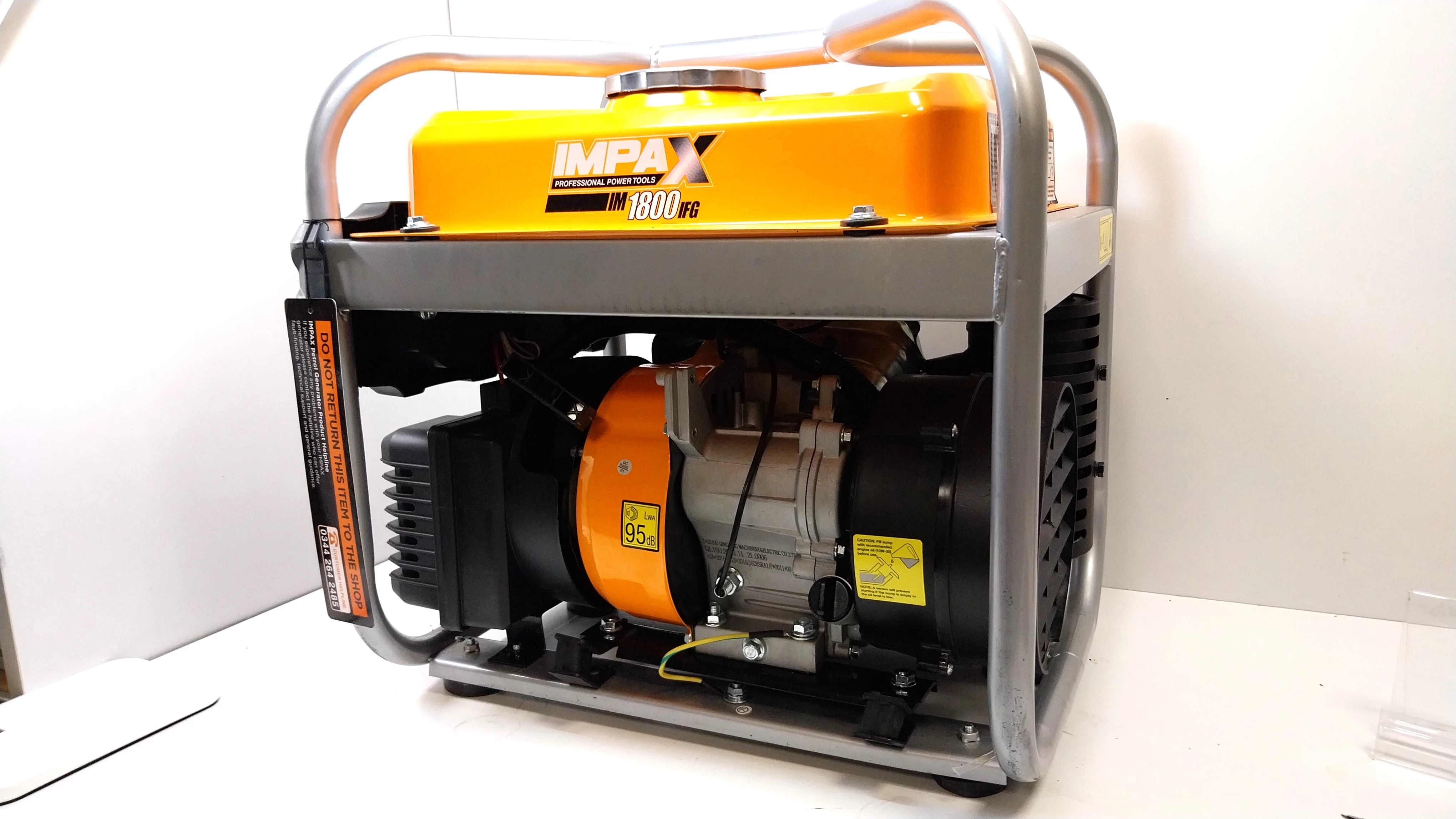 agregat-pradotworczy-przenosny-impax-1800-w-benzyna-2-maksymalna-moc-180000