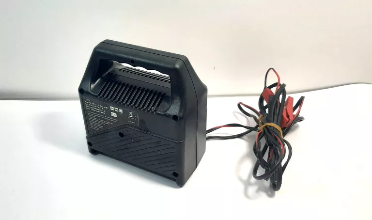 PROSTOWNIK ALPINE BATTERY CHARGER TYP 7 (2611/24)