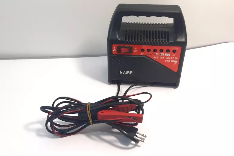 PROSTOWNIK ALPINE BATTERY CHARGER TYP 7 (2611/24)