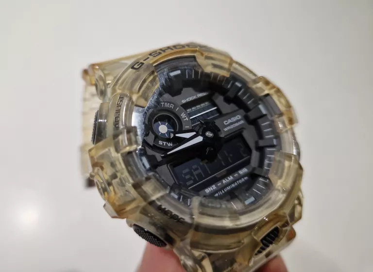 CASIO GA-700SKE
