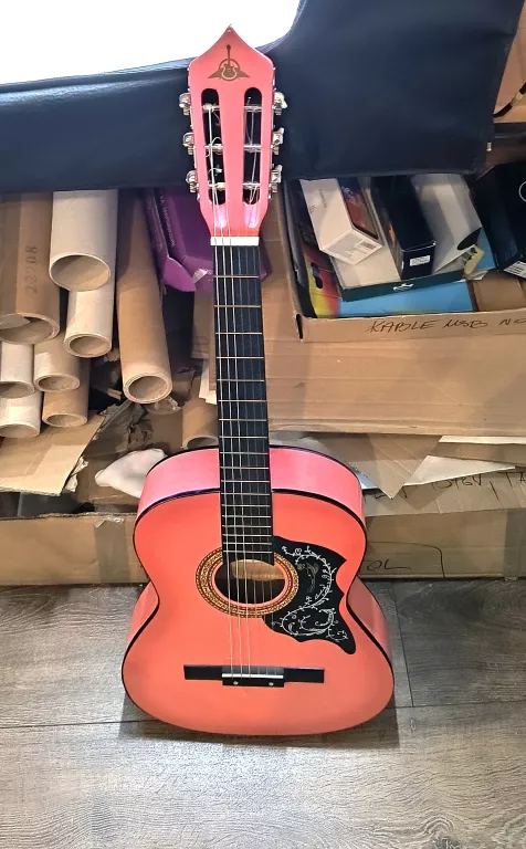 GITARA KLASYCZNA RÓŻOWA POKROWIEC
