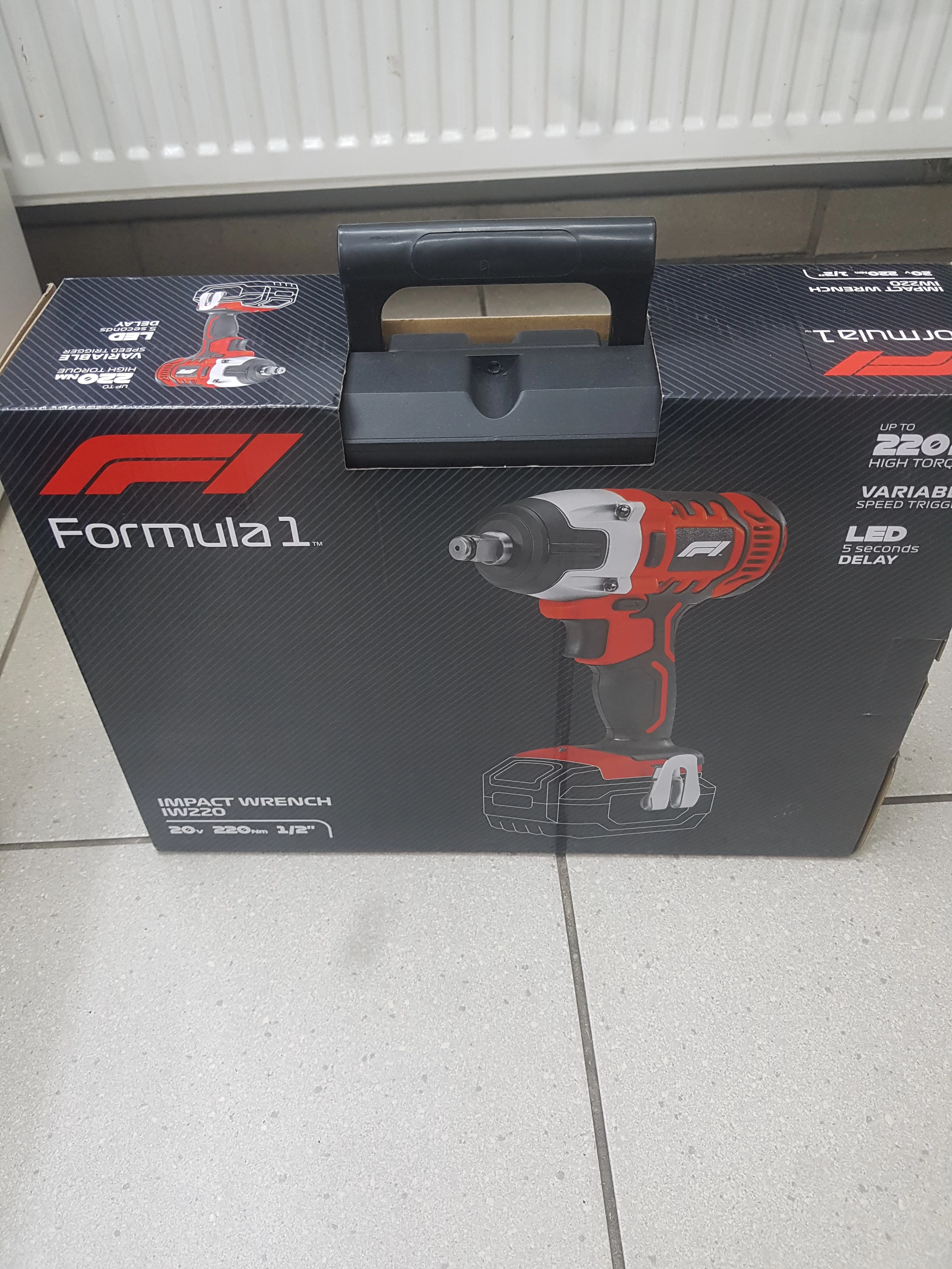 klucz-udarowy-do-kol-formula-1-iw300nasadki-ean-gtin-4038373002259