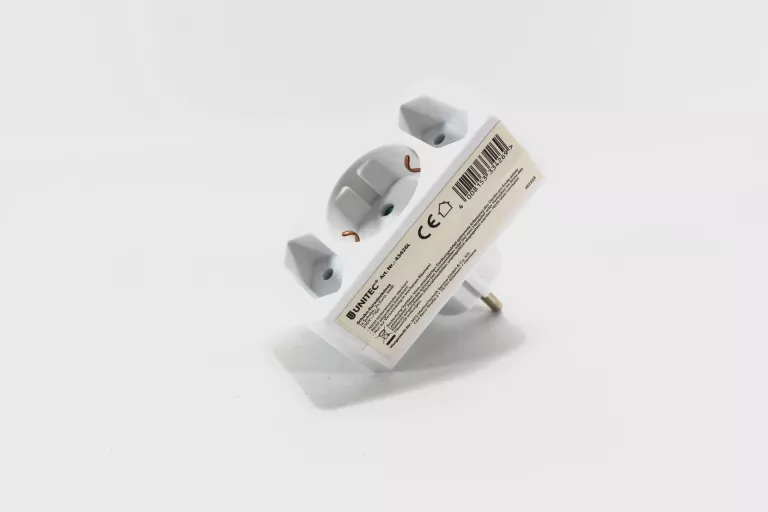 ROZDZIELNICA UNITEC 220 V IP20 16 A / TRZY WEJŚCIA 2 EURO 1 SCHUKO