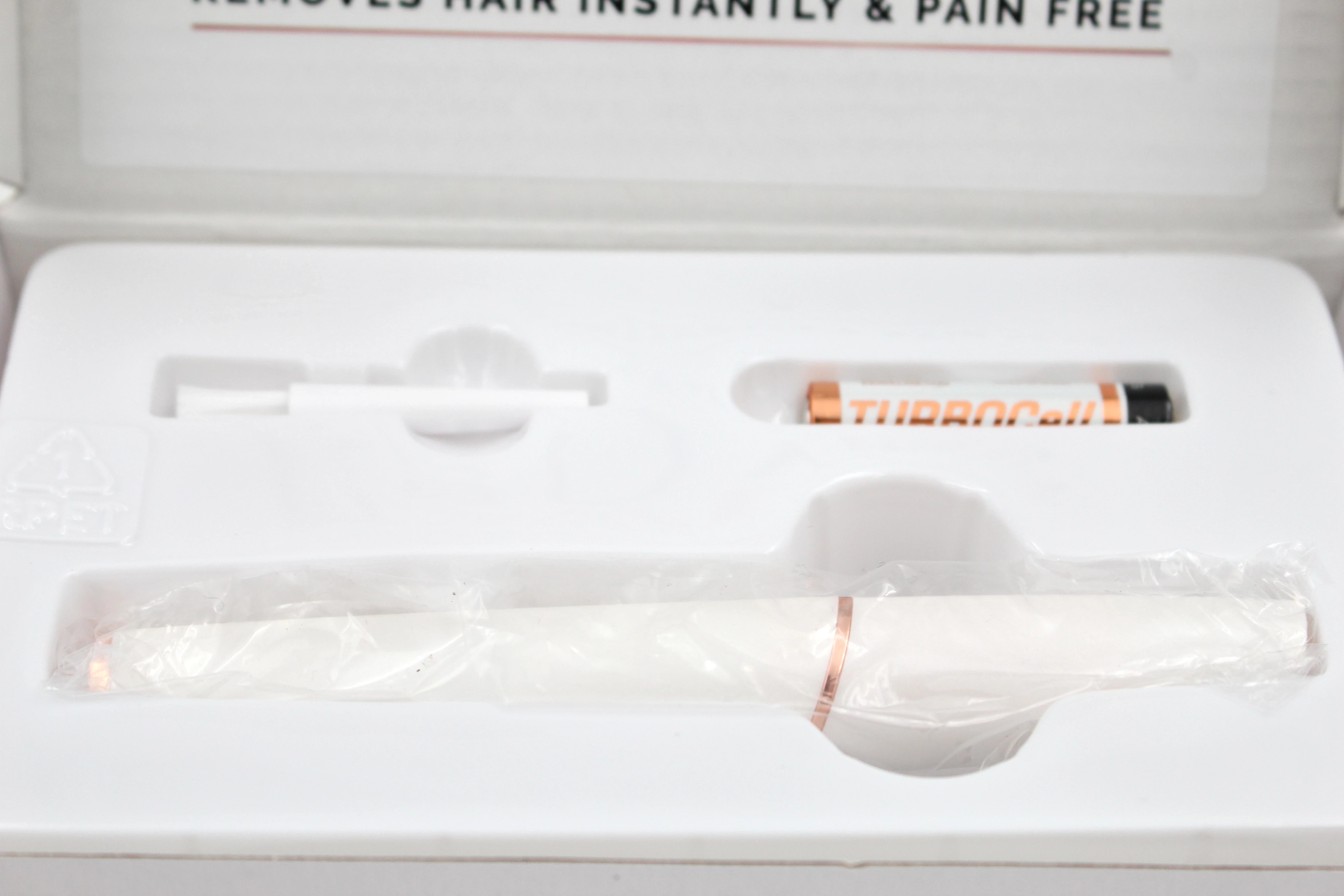 finishing-touch-flawless-30-elektryczny-trymer-depilator-do-brwi-damski-stan-11323-2