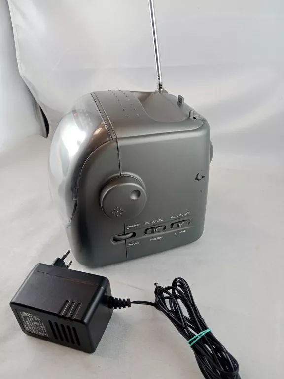 PRZENOŚNY TELEWIZOR 5,5" Z RADIEM TVR-01 HCM