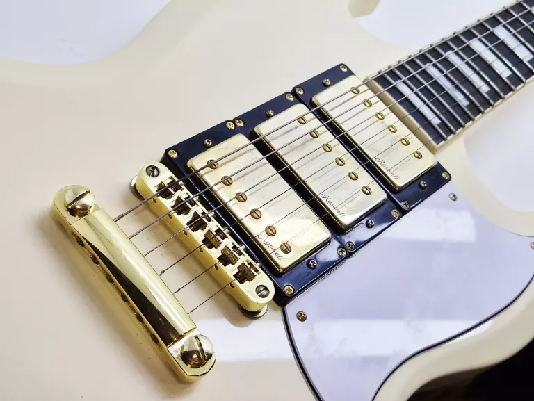 GITARA ELEKTRYCZNA HARLEY BENTON DC-600 VI ORAZ WZMACNIACZ MARSHALL MG15