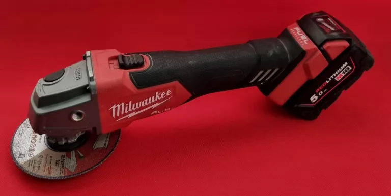 ZESTAW AKU MILWAUKEE SZLIFIERKA MŁOTOWIERTARKA WKRĘTARKA