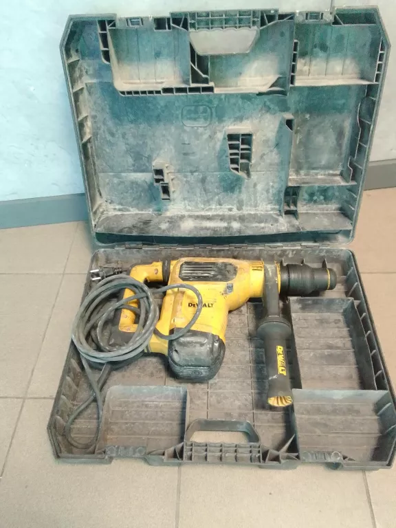 MŁOTOWIERTARKA DEWALT D25481 WALIZKA