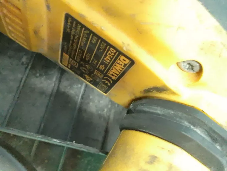 MŁOTOWIERTARKA DEWALT D25481 WALIZKA
